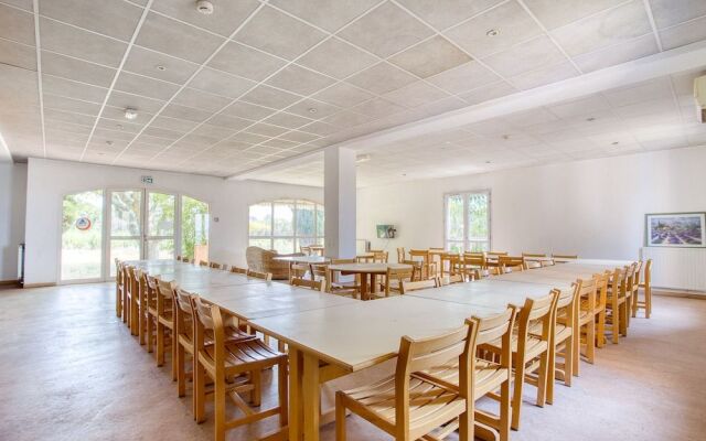 Auberge de Fréjus Saint-Raphael - Hostel