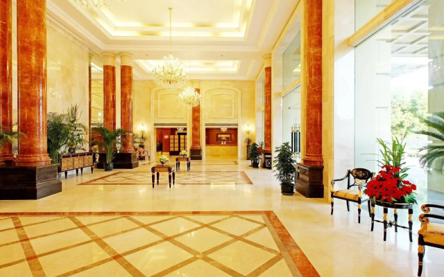 Wuhu Alton Hotel