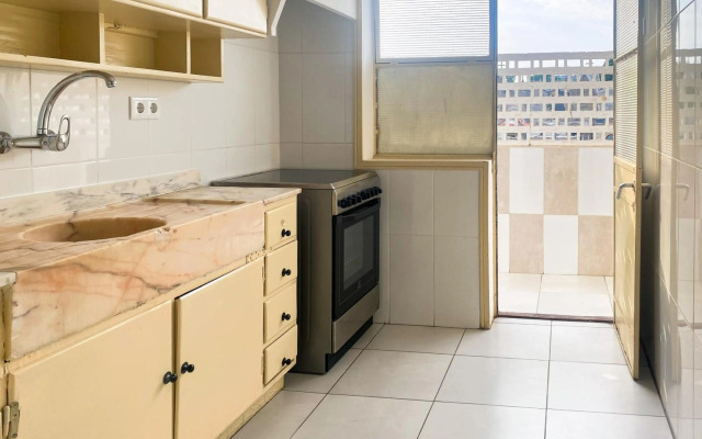 Convenient 3-Bedroom Apartment next to Bom Sucesso