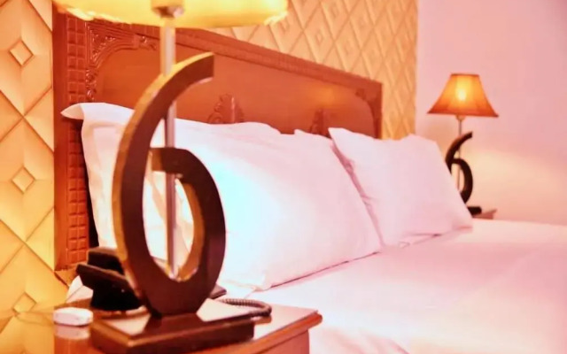 New Doves Inn Hotel