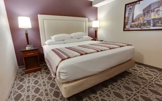 Drury Inn & Suites Louisville East
