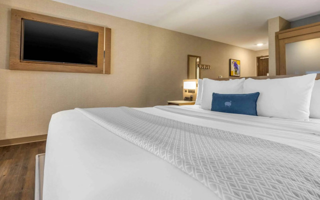 Cambria Hotel Milwaukee Downtown