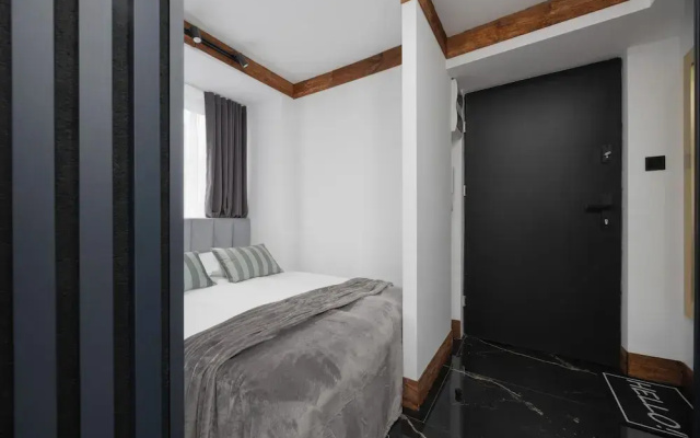 Warsaw Studio in City Center by Renters