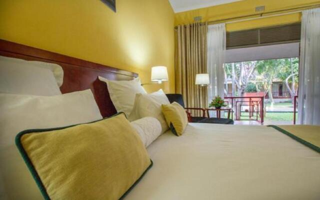 CityBlue Courtyard Hotel & Suites