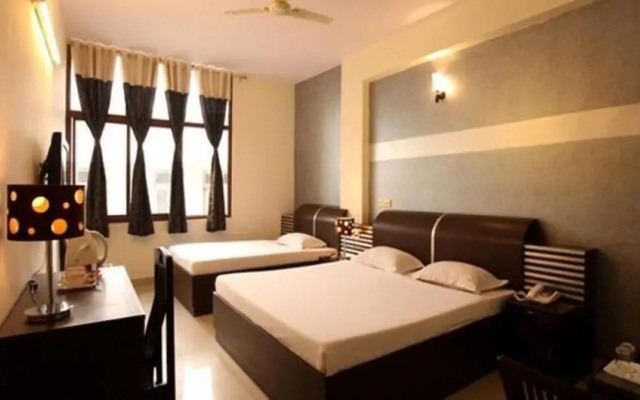 Hotel Airport Palace