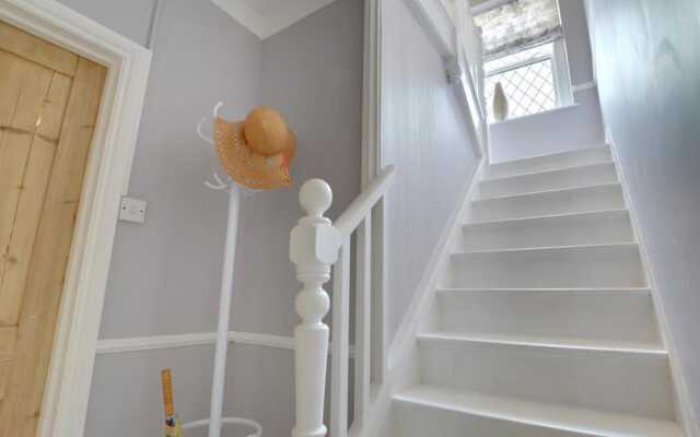 Bright Holiday Home in Broadstairs With Garden