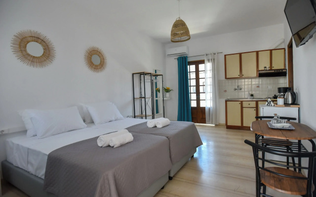 Studio Eva Studios & Apartments-5