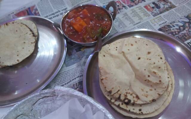 Goroomgo Atithi Galaxy Kanpur