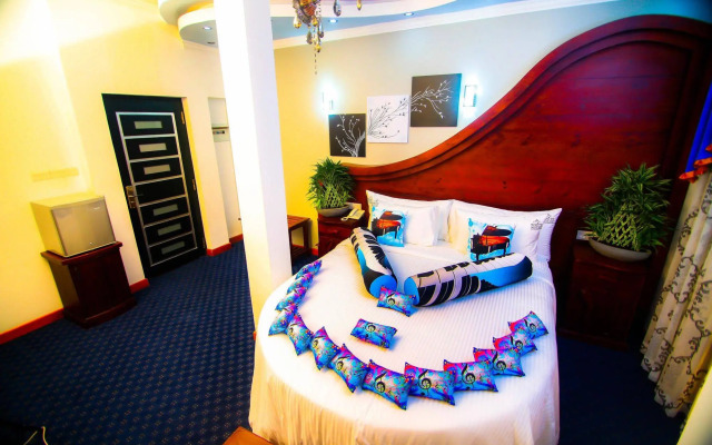 Hotel White House