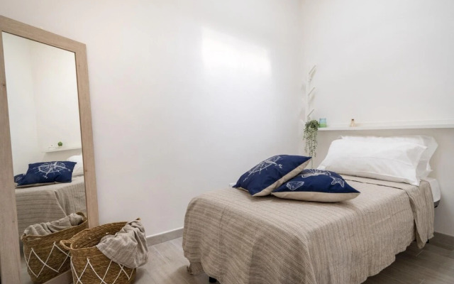 Seaside House With Jacuzzi by Wonderful Italy