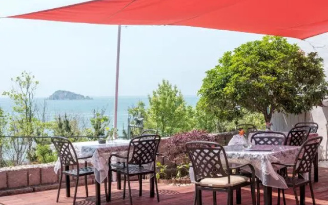 Qingdao has sea view villa hotel