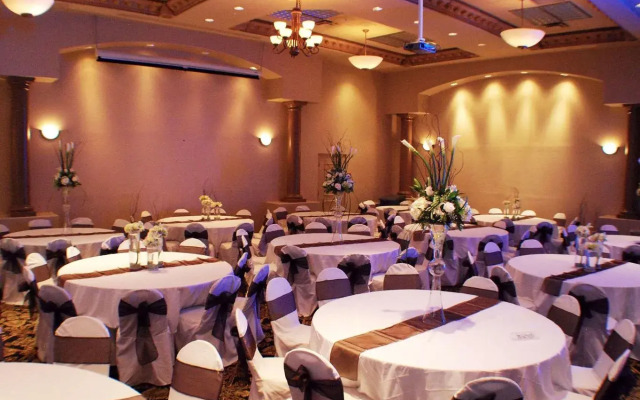 Radisson Hotel El Paso Airport