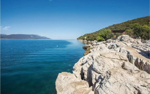One-Bedroom Apartment Klek with Sea view 07