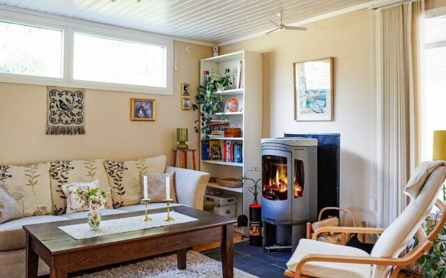 7 Person Holiday Home in Tanumshede
