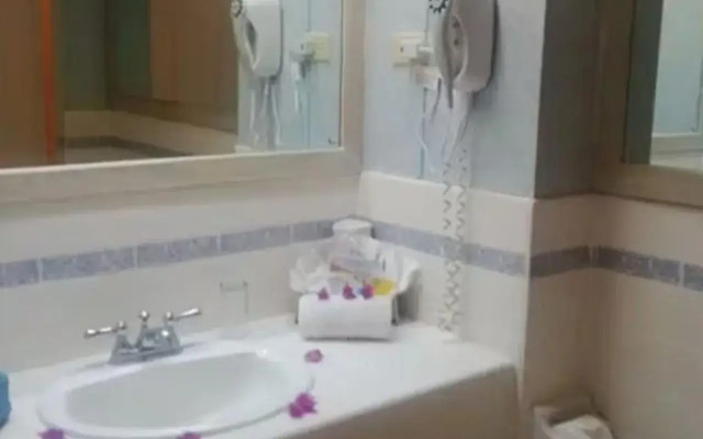 Coco Reef Resort and Spa