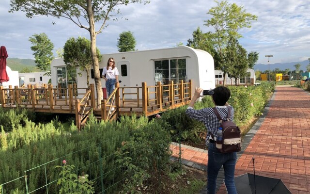 Micheng RV Lijiang Camping