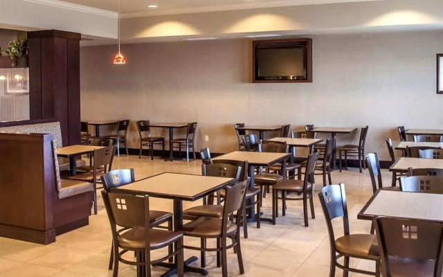 Comfort Suites Cincinnati