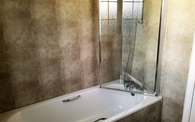 Stay In Liverpool Lytham House