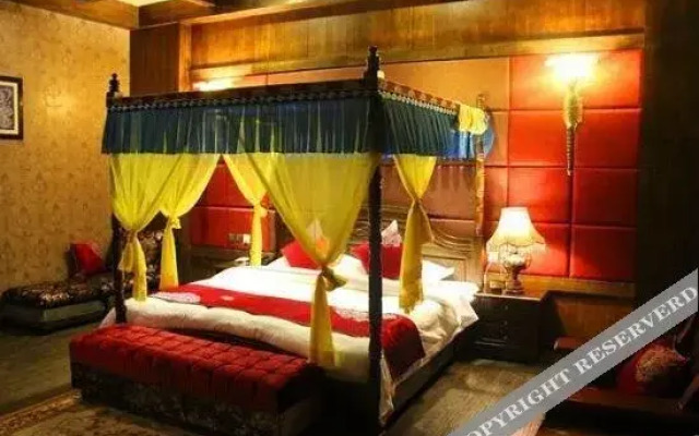 Qiangwang Guanzhai Qiangwenhua Theme Hotel
