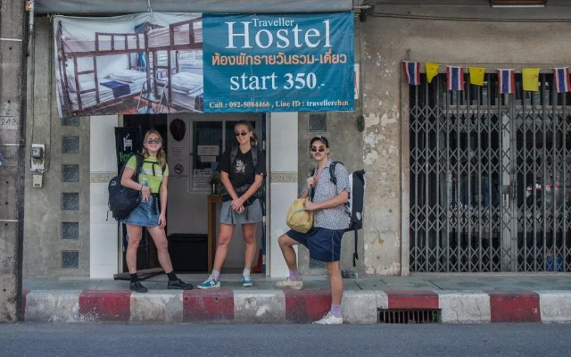 The Traveller Hostel - Adults Only