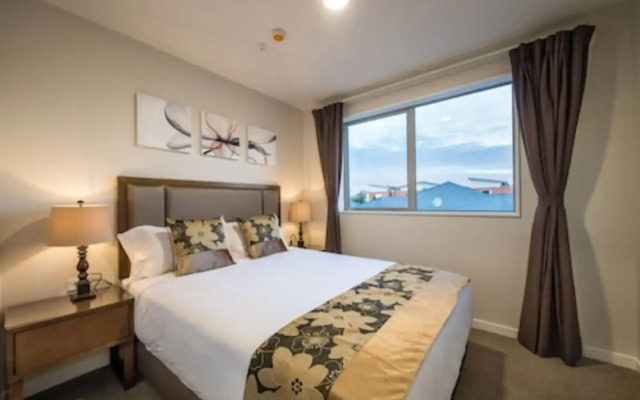 Golden Star Motel