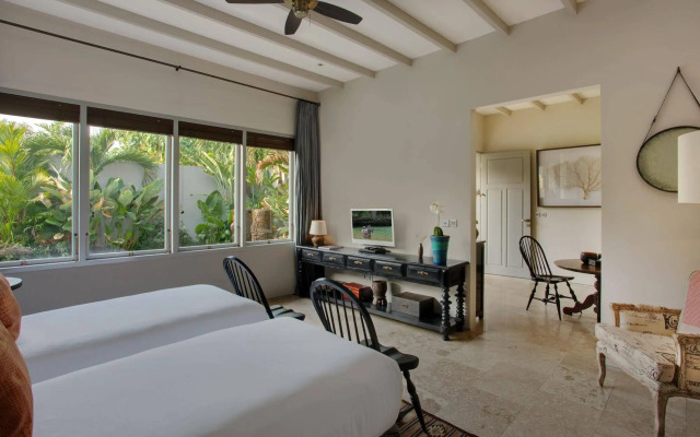 Room & Vespa Suite 2