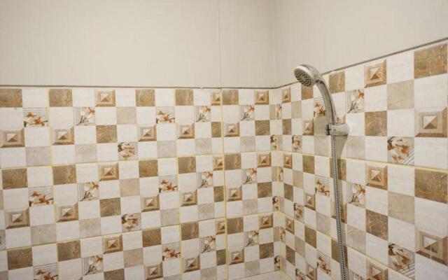 RedDoorz Plus near Jogja City Mall 5