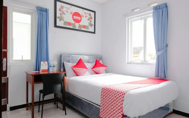 Oyo 437 Hnr Homestay Syariah