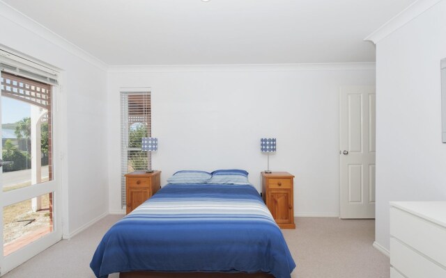 Surf Break - 10A Tuna (Downstairs)