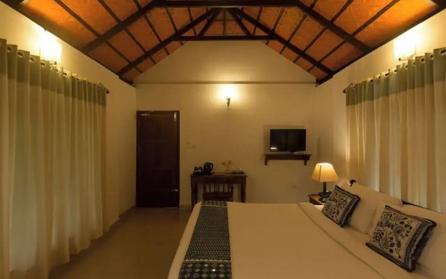 Palmgrove Lake Resort