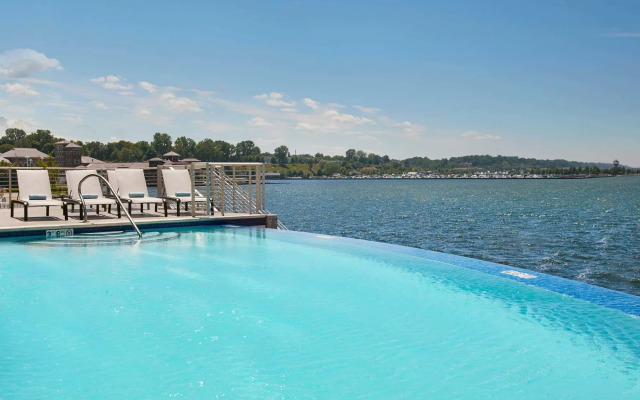 Courtyard by Marriott Erie Bayfront