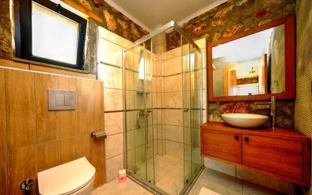 Honeymoon Villa With Private Pool