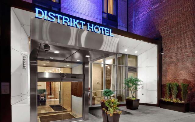 Distrikt Hotel New York City, Tapestry Collection by Hilton