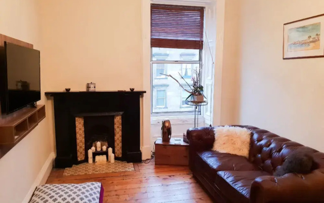 1 Bedroom Apartment Near Edinburgh City Centre