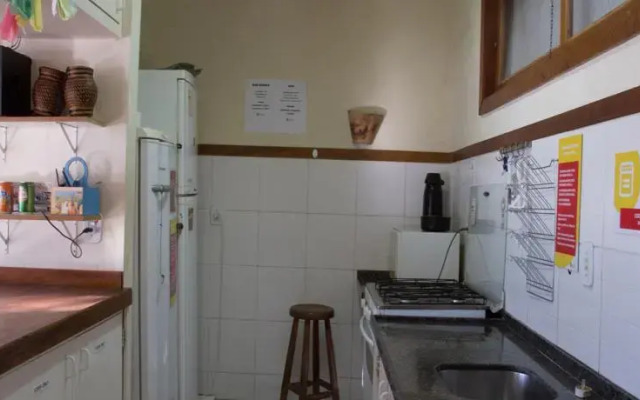 Casa Yellow Búzios Hostel