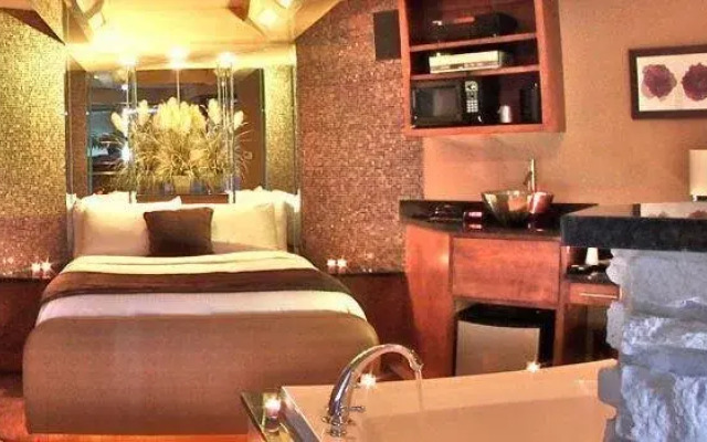 The Champagne Lodge & Luxury Suites
