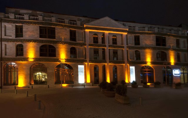 Beyoglu Palace Thermal Hotel