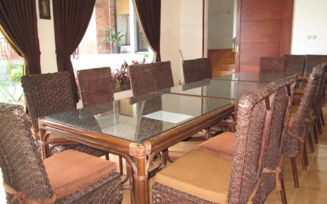Osmond Villa Resort