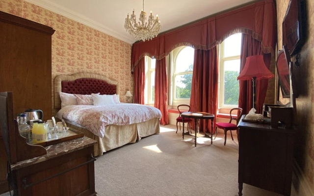 Rossington Hall