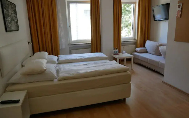 Stadt-gut-Hotel Rheinischer Hof