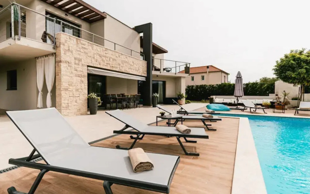Villa Felicity B4