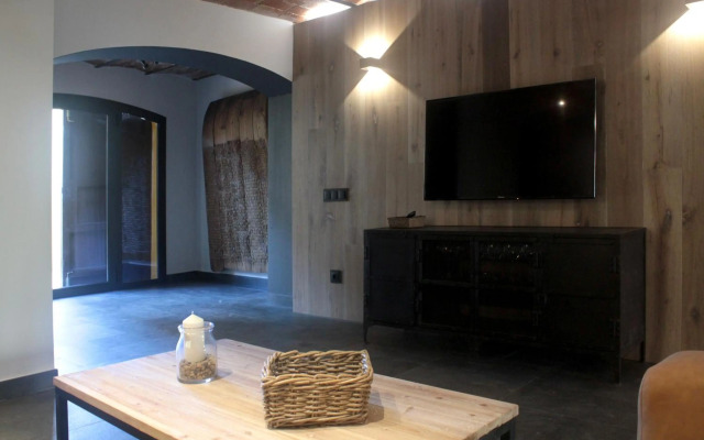 Amaroq Explorers BaseCamp