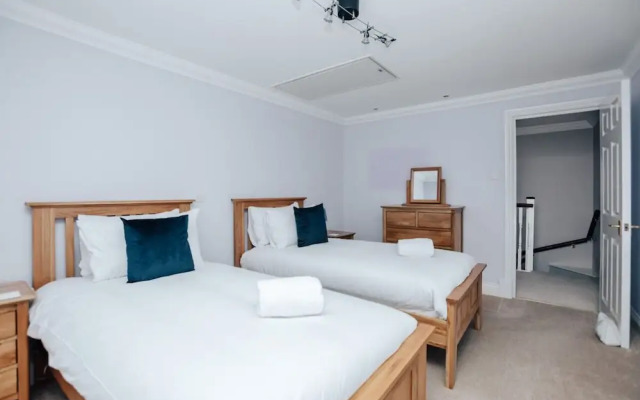 Olive Tale - From 225 Per Night