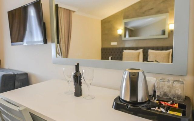 Tonoz Beach Hotel