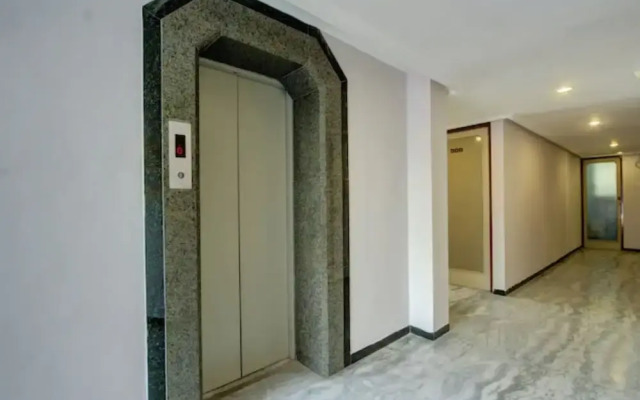 OYO 24579 Flagship Hotel Padmam