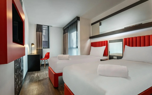 Essence Hotel Carlton