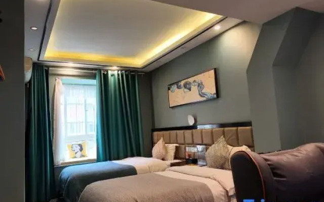 Kai mesi E sports Hotel