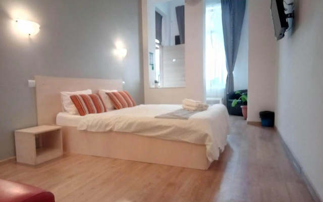 Central Guesthouse Bucharest - Adults Only