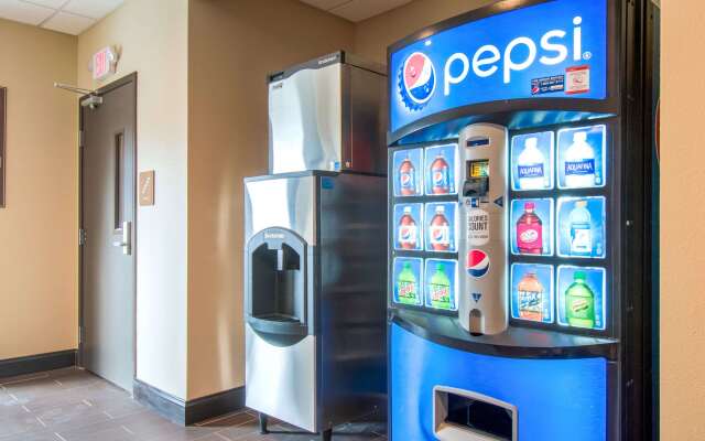 Comfort Inn & Suites Harrisburg - Hershey West