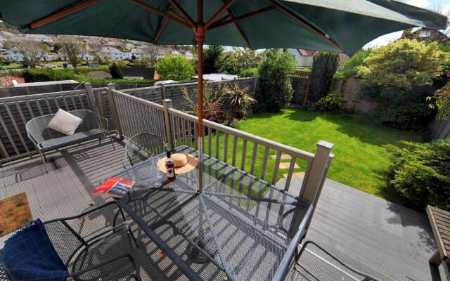 2 Studley Gardens